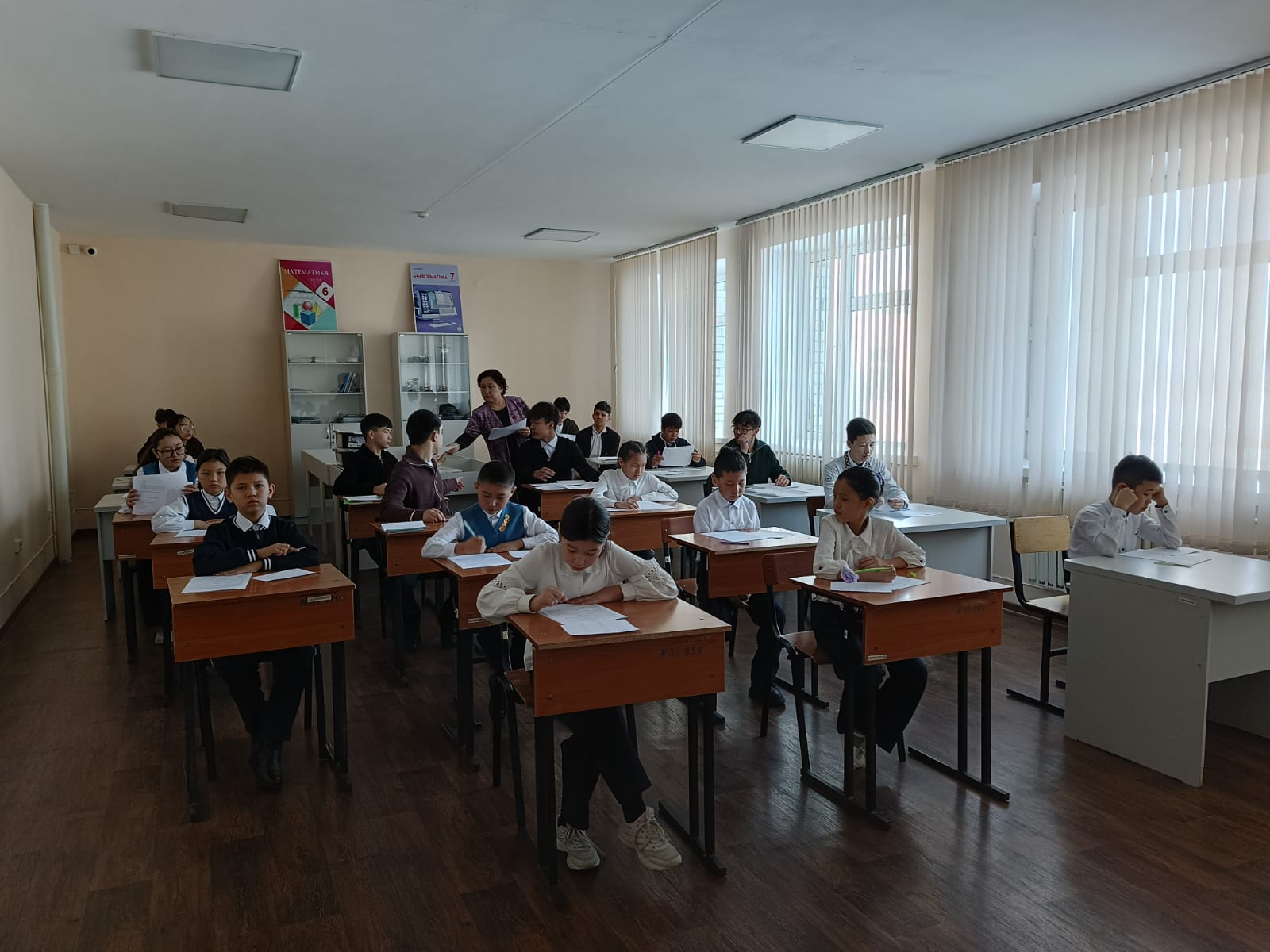 4 ,9 сынып оқушылары МОДО тапсырмаларын орындауға  дайындалуда .