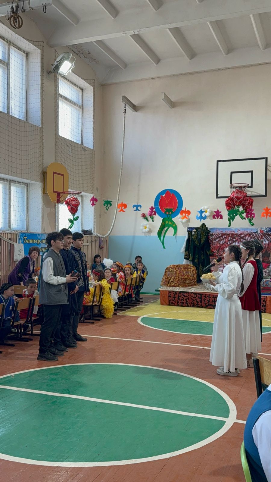 "Қош келдің, Наурыз Жыл басы " атты мерекелік кеш өтті.