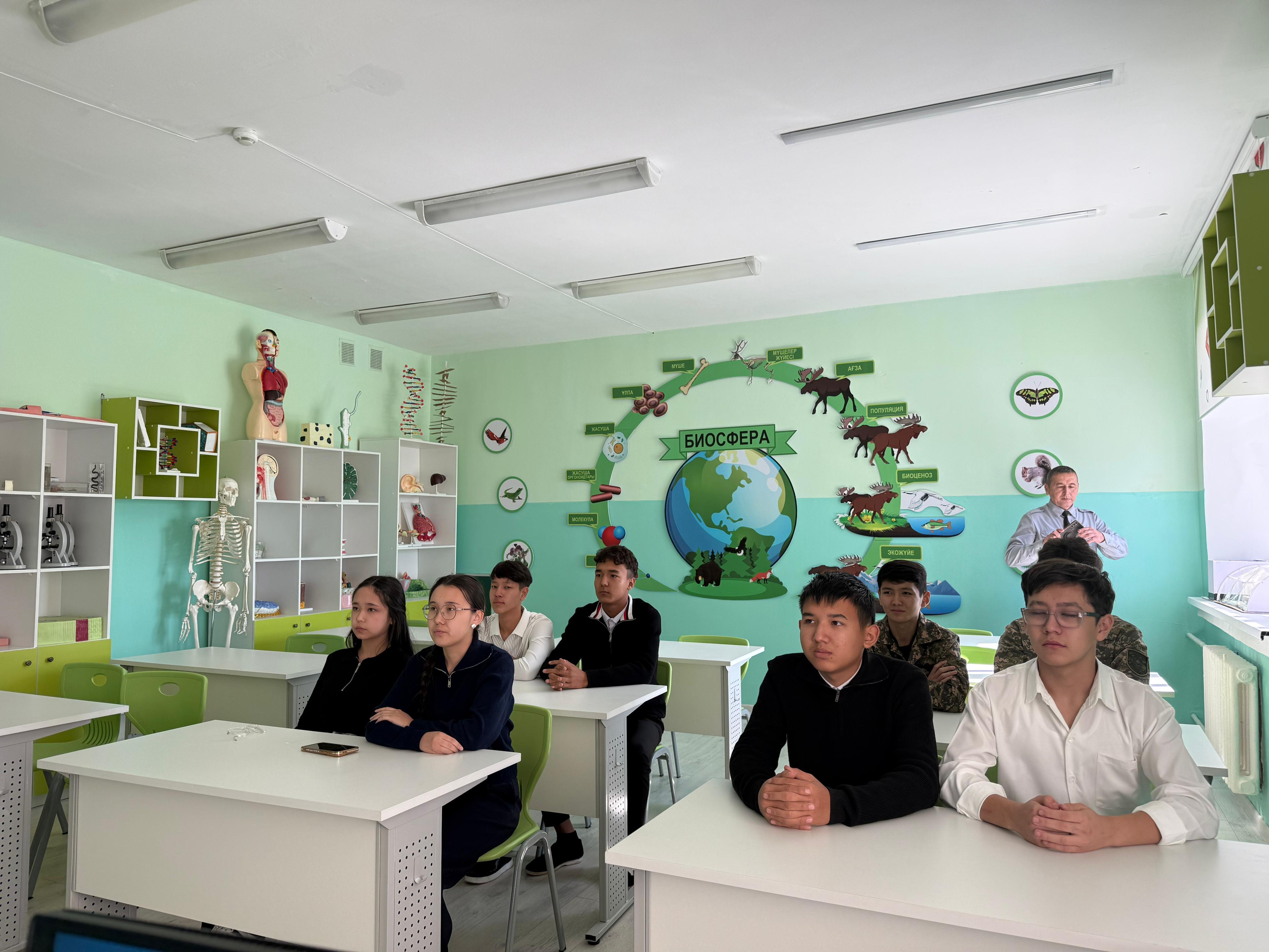 Күзгі әскерге шақыру медиа жоспарын іске асыру бойынша 10-11 сынып оқушыларына ашық сабақ өткізілді.